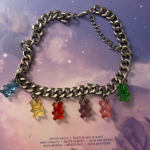 Colorful gummy bear chain - Picture 2 of 2